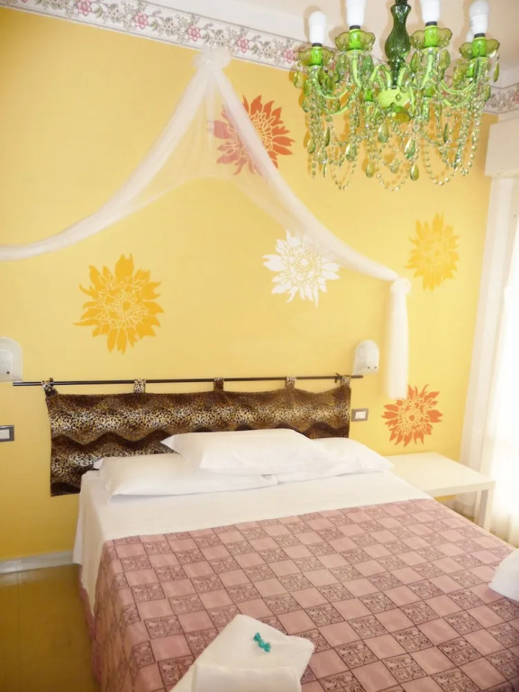 Семейный люкс с балконом в Riccione Beach Hotel