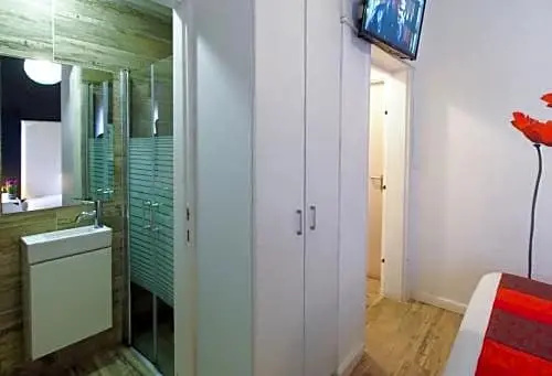 Economy Single room (single bed)