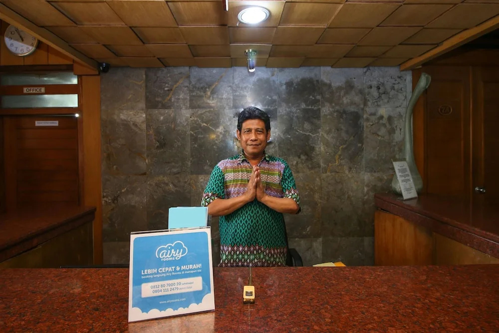 Lobby & Reception