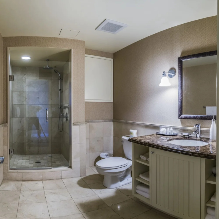 Quadruple Suite