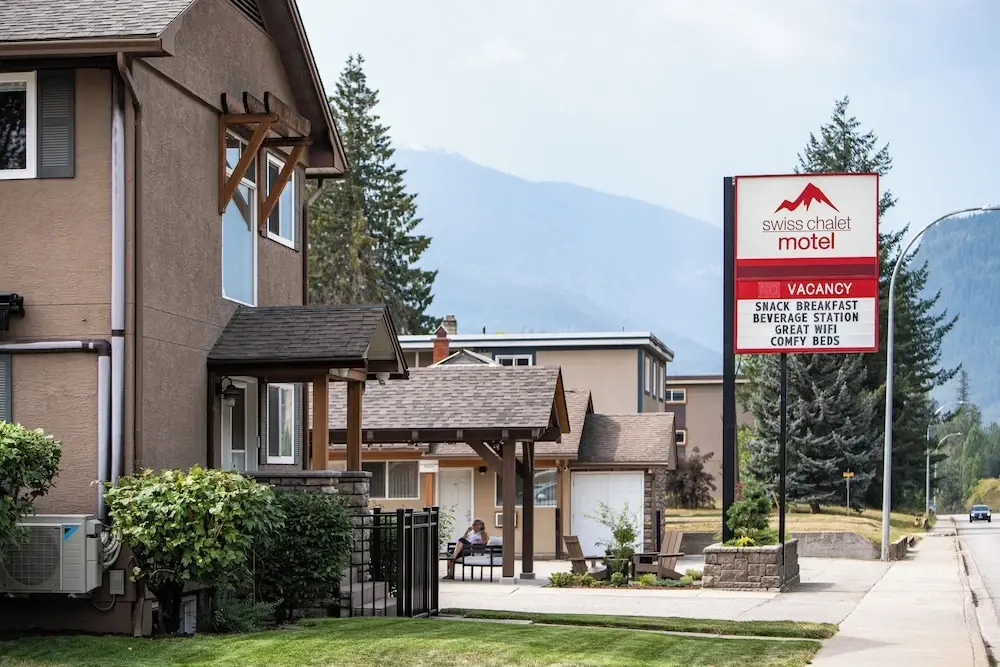 Swiss Chalet Motel