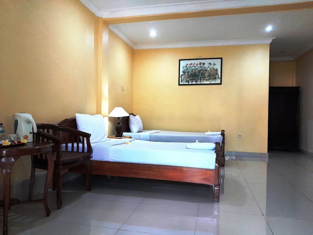 Deluxe Double room with balcony (twin beds)