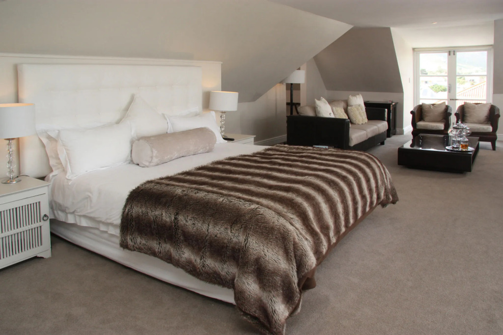 Ocean Eleven Guest House - фото 5