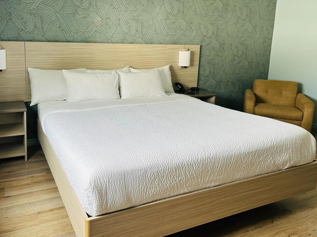Motel 6 Niagara Falls, ON – Near the Falls — 2