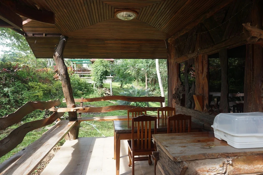 3 Bedrooms Bungalow