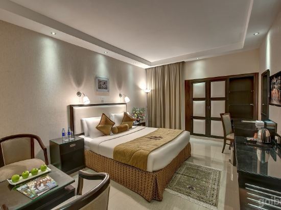 Palm Beach Hotel