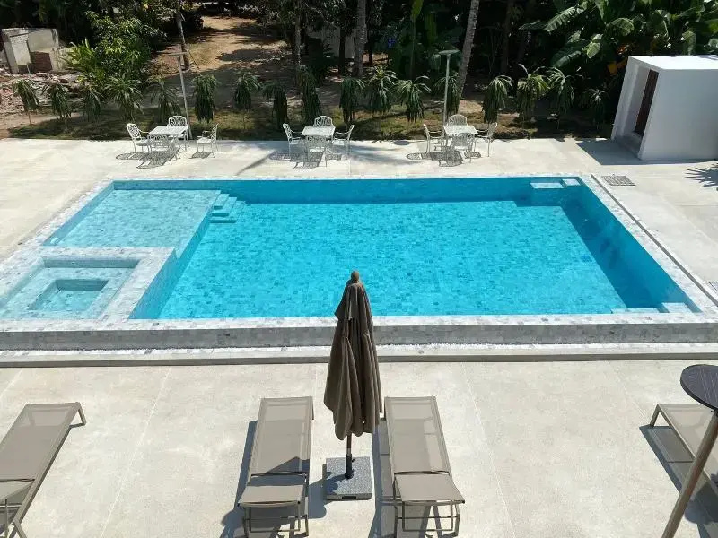 Deluxe Double room with balcony (full double bed)