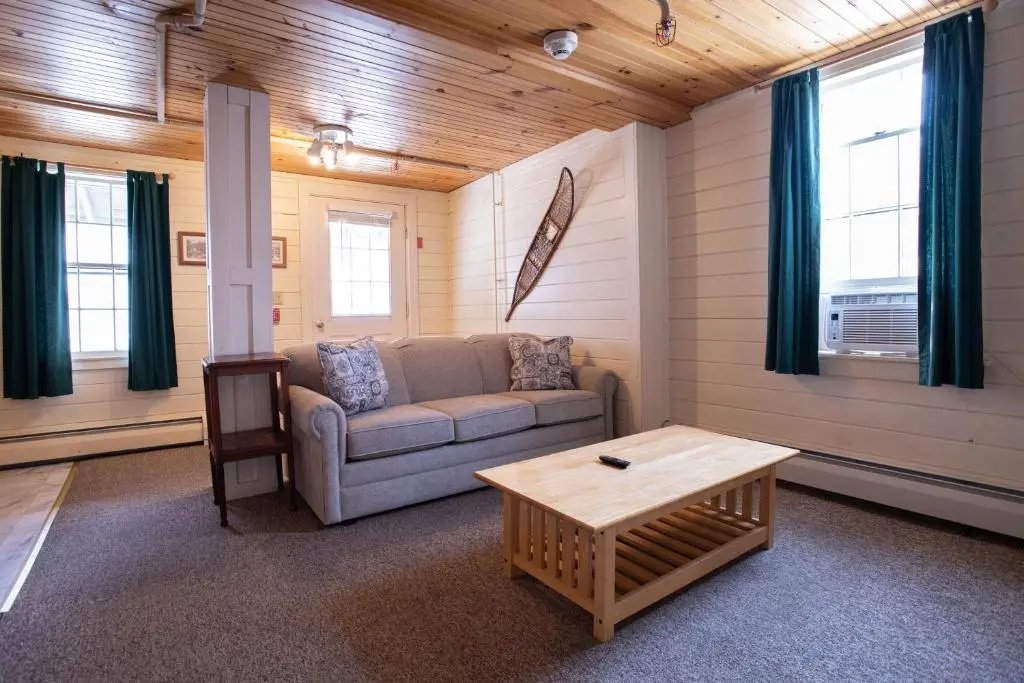 2 Bedrooms Suite