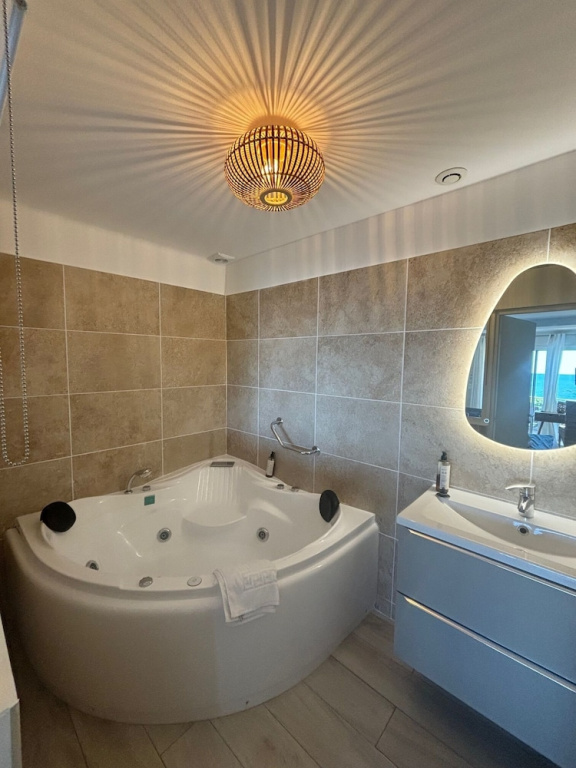Suite with balcony