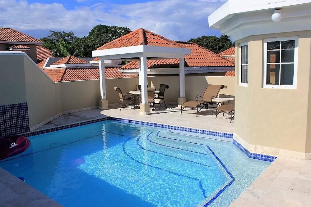 Lawson Rock - Angelfish 203