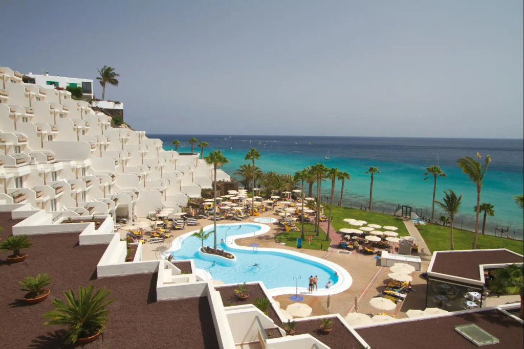 Beach & Waterfront