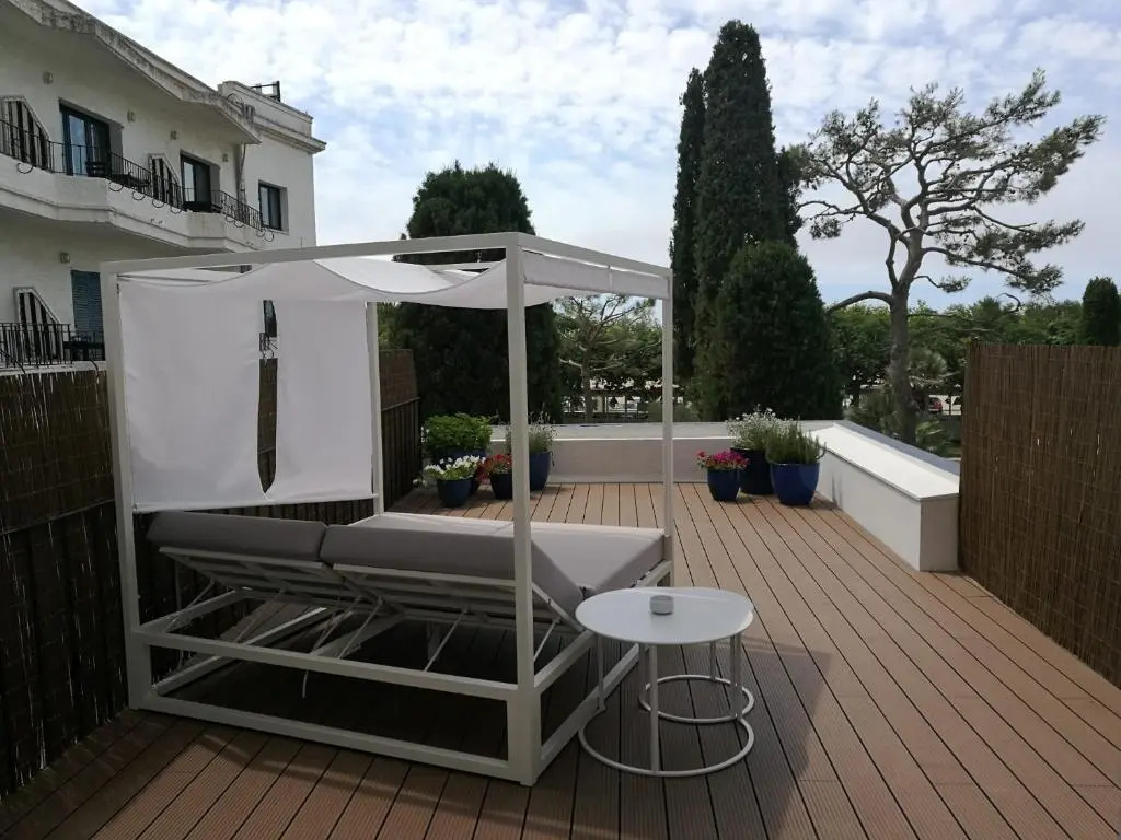 Superior Double room with garden view (twin beds)