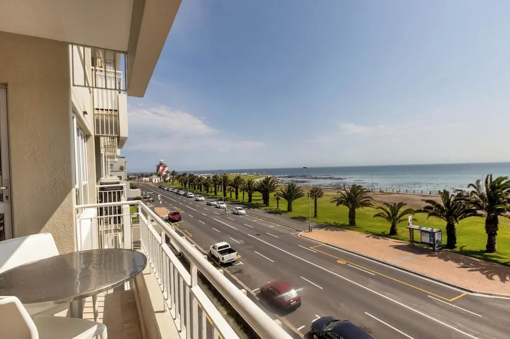 Third Floor sea Facing 2 Bedroom Apartment With Balcony