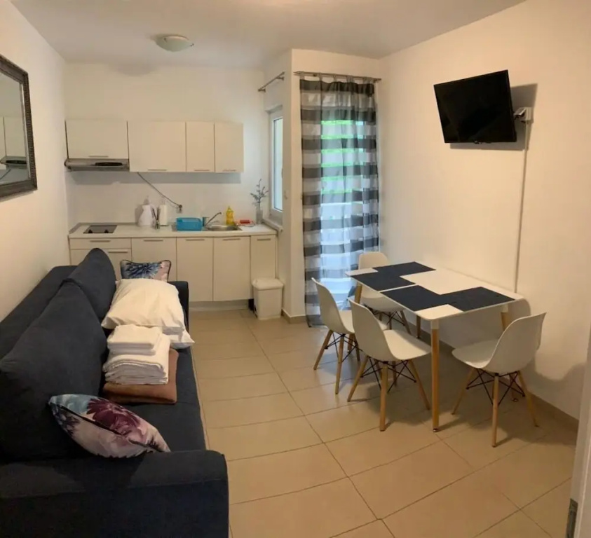 1 Bedroom Deluxe Apartment