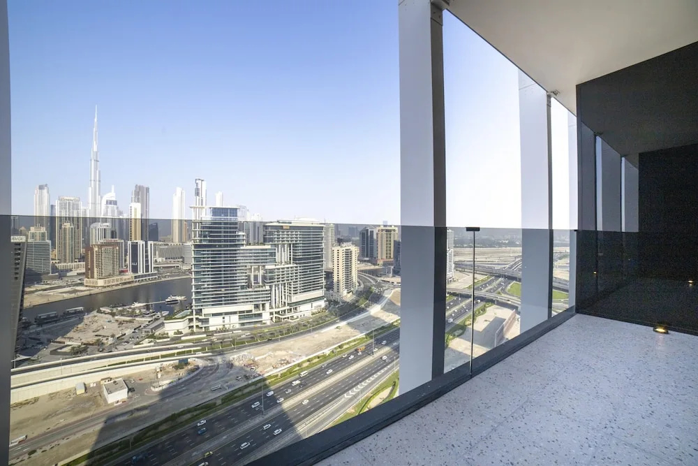 Luxe Studio Burj Khalifa View Upside Living