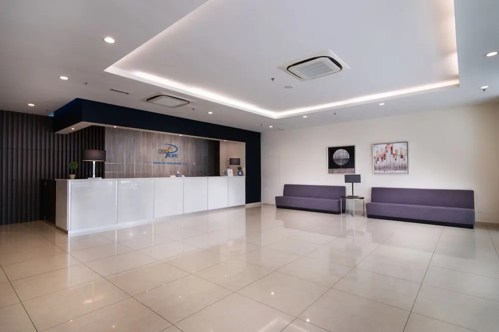 Lobby & Reception