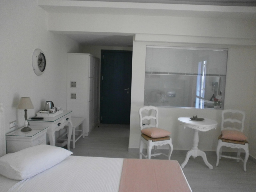 Executive Double room with sea view (full double bed)