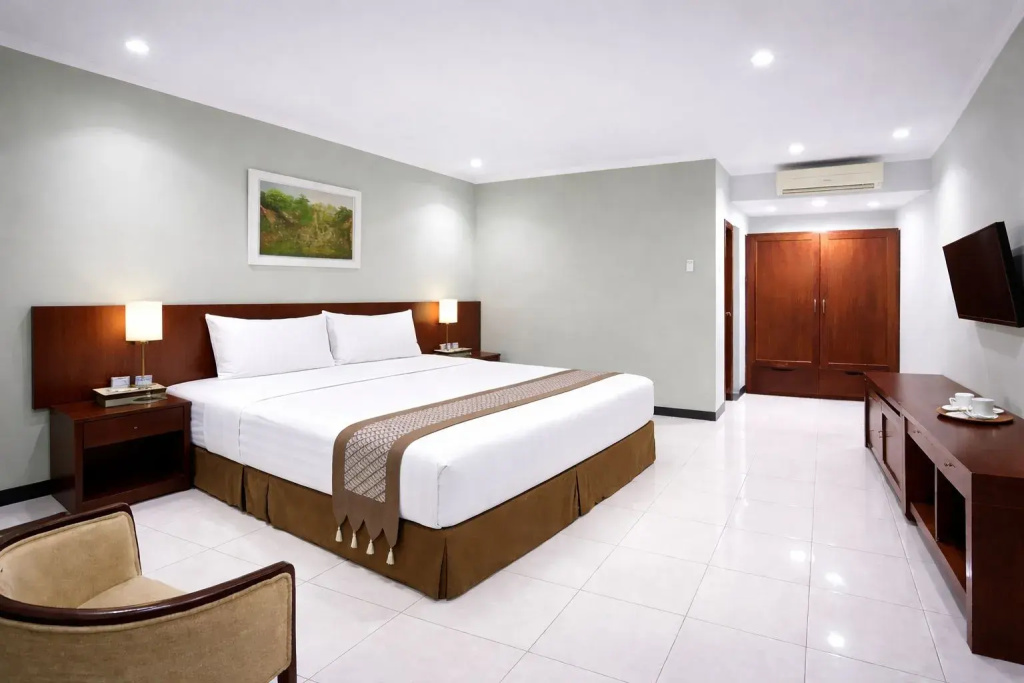 Deluxe Double room (full double bed)