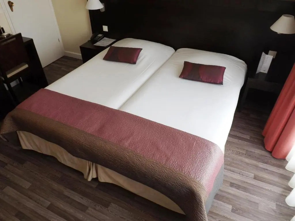 Standard Double room with balcony (twin beds)