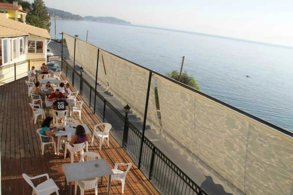 Beach & Waterfront