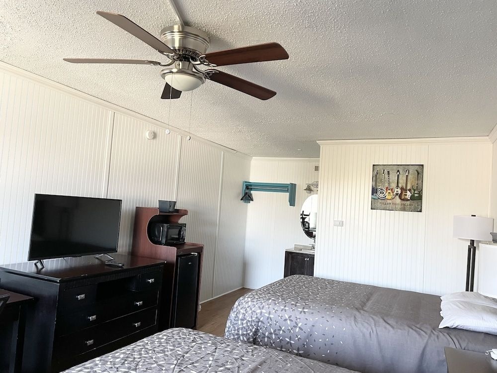 Rodeway Inn Nashville Donelson — 3