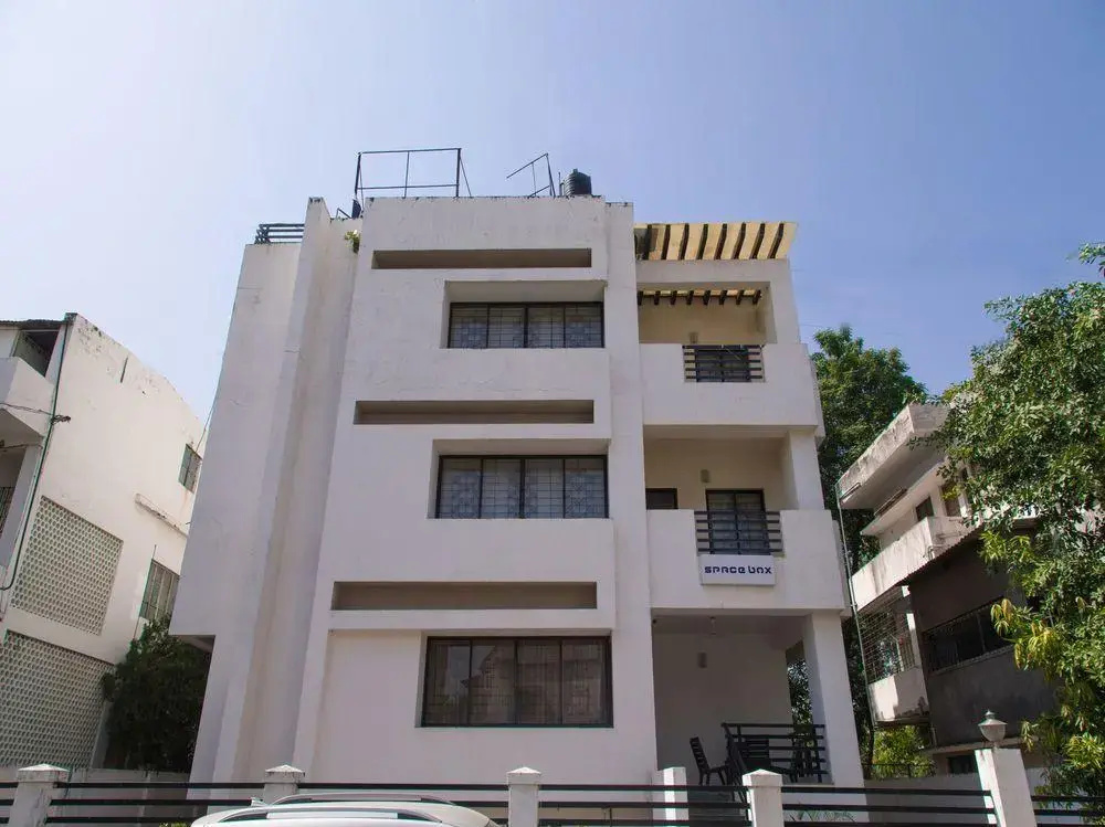 Streeshahi Service Apartment by OYO Rooms