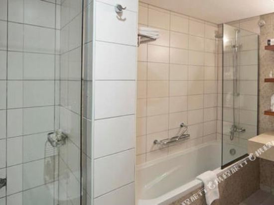 City Seasons Al Hamra Hotel