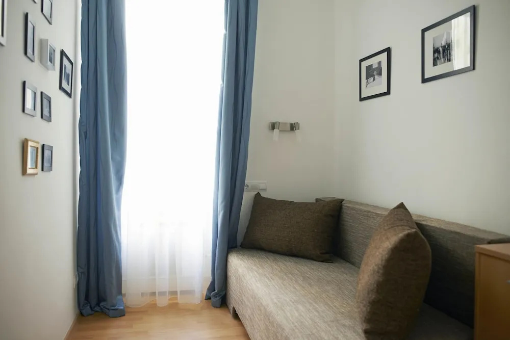 Louisa Apartment