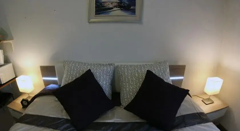 Icons Apartments