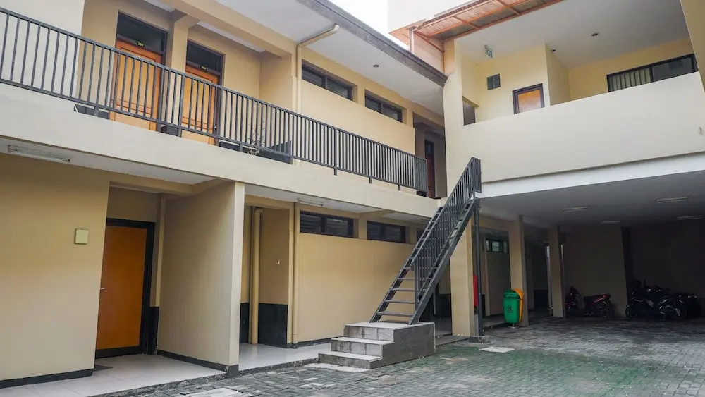 Oyo 1739 Tekmira Residence Sudirman Syariah