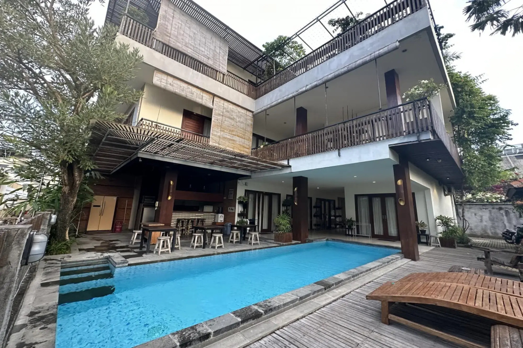 Hotel photo 12