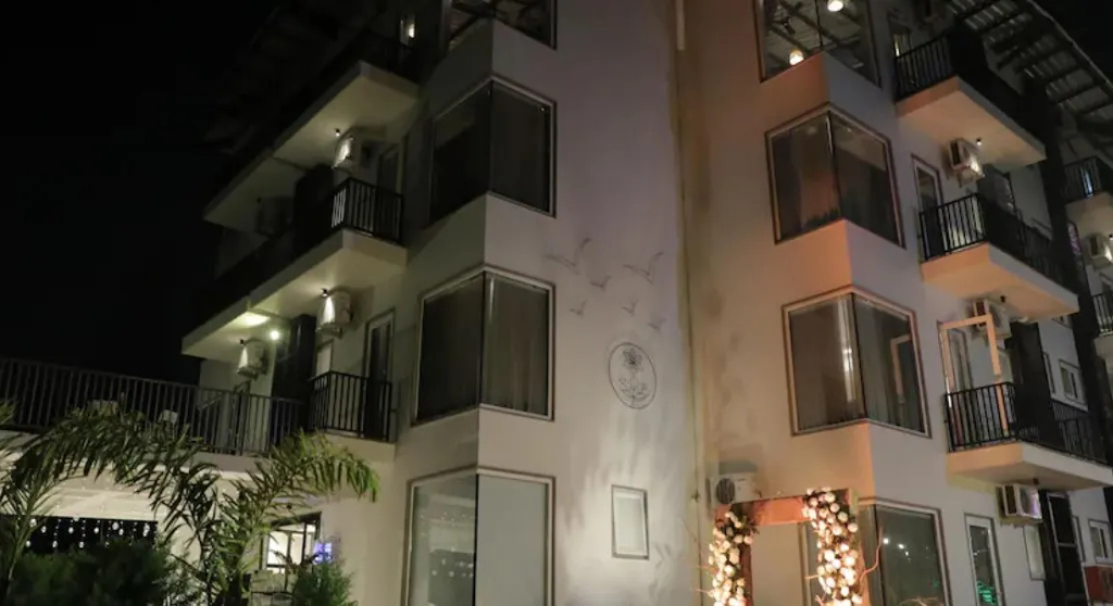 Standard room with balcony and with garden view