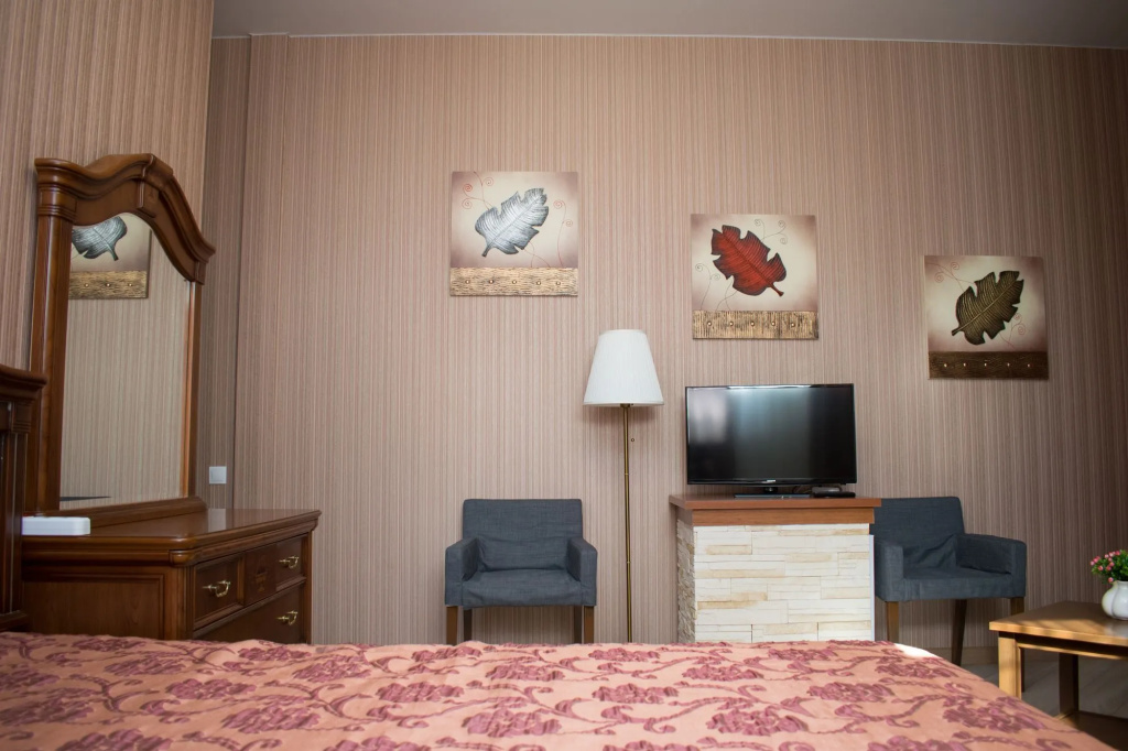 Lobby & Reception