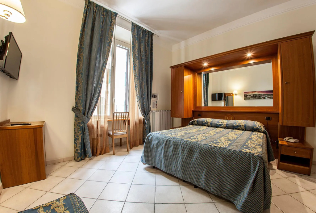 Standard Double room (full double bed)