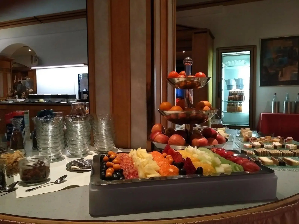 Hotel photo 11