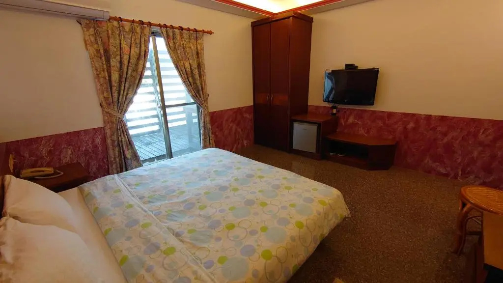 Standard Double room with mountain view (full double bed)