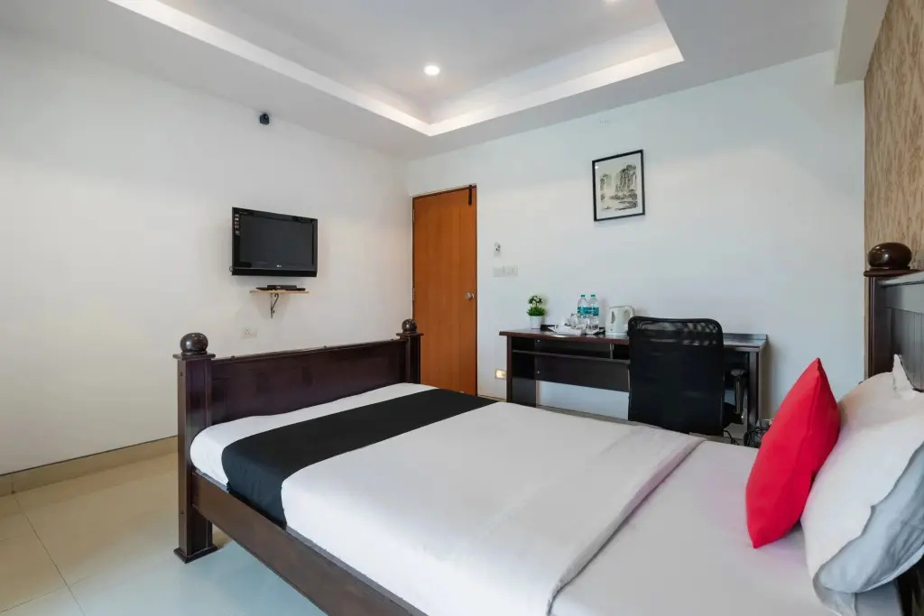 Apollo 27 by OYO Rooms