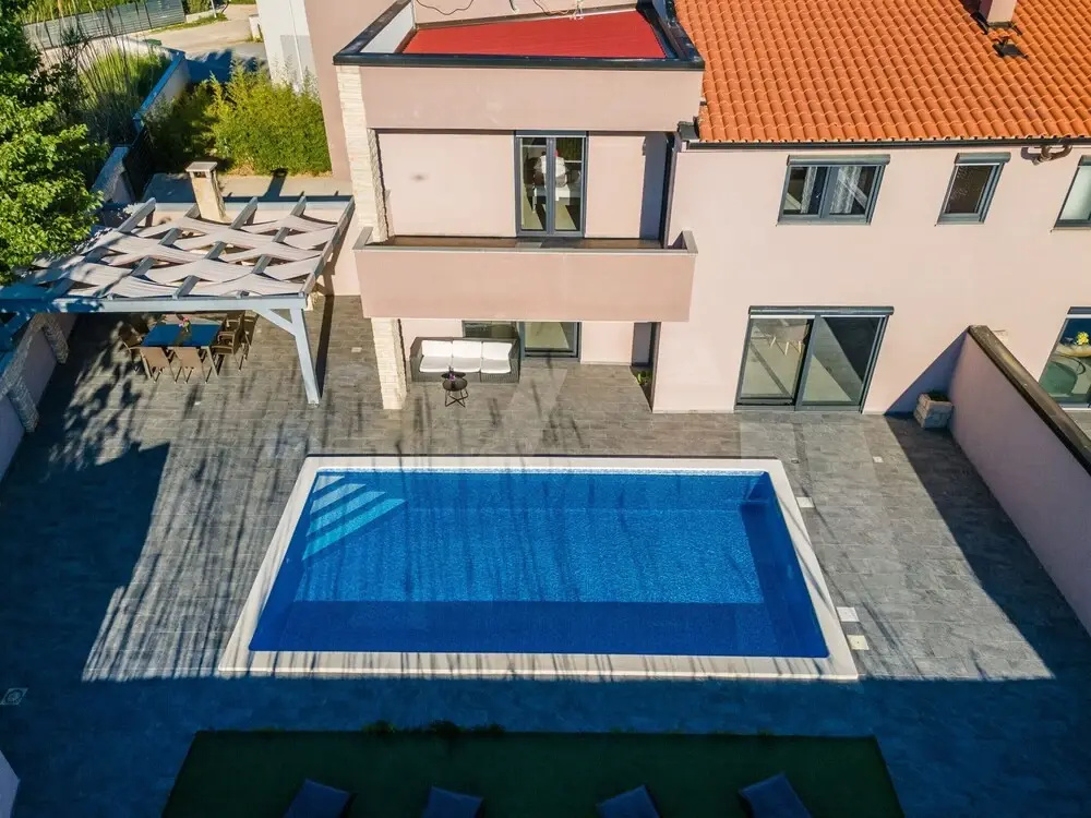Super Modern Villa With Private Pool