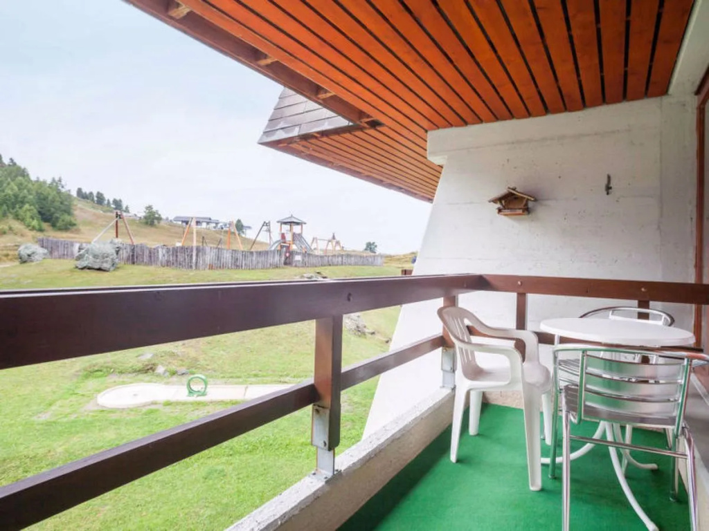 Balcony & Terrace