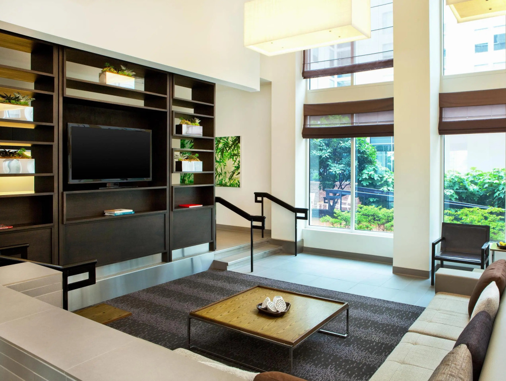 Lobby & Reception