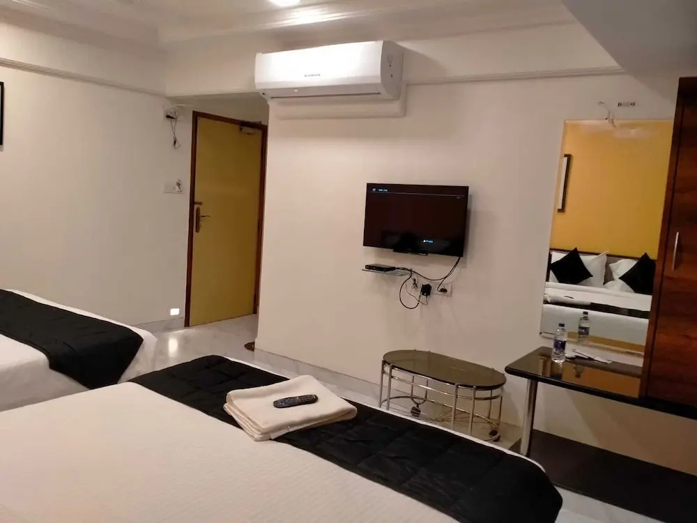Deluxe Quadruple room