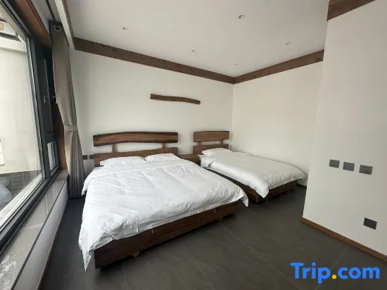 Standard Triple Family room