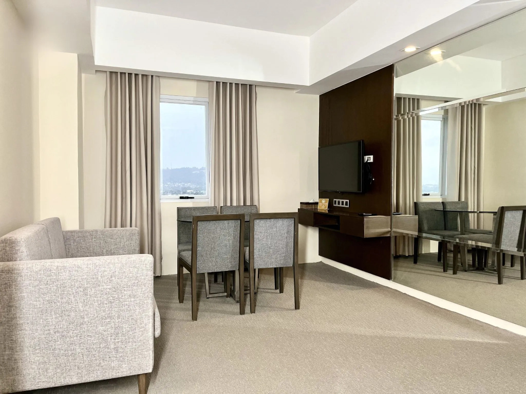 1 Bedroom Suite