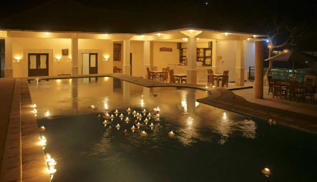 Dolphin Hotel Bali