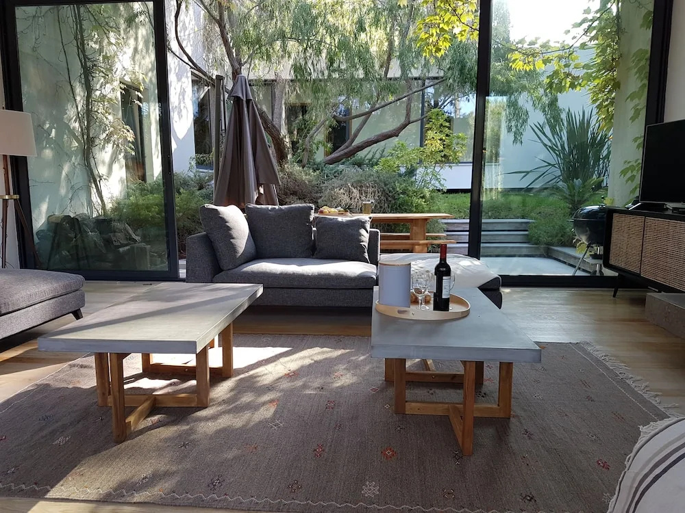 Aroeira Paradise Villa by Host-Point