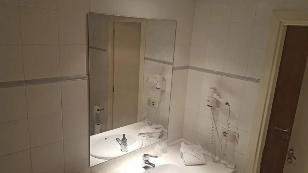 Hotel photo 30