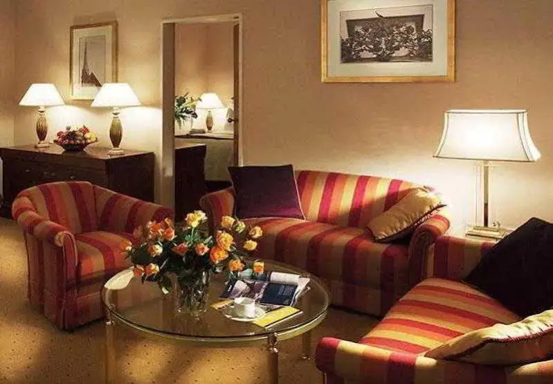 Renaissance Zurich Hotel - Général