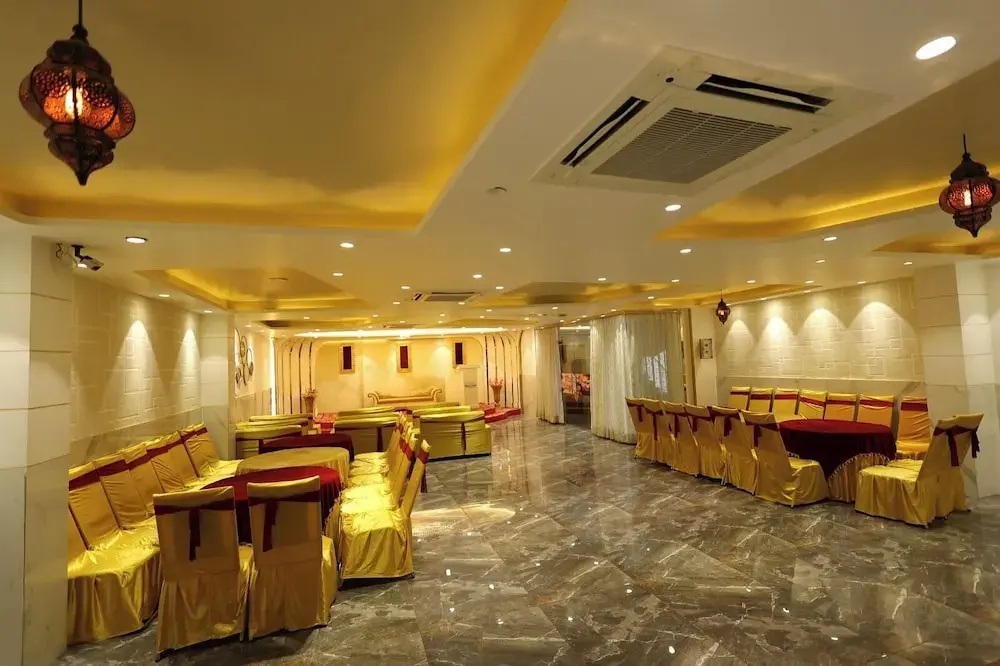 Hotel photo 12