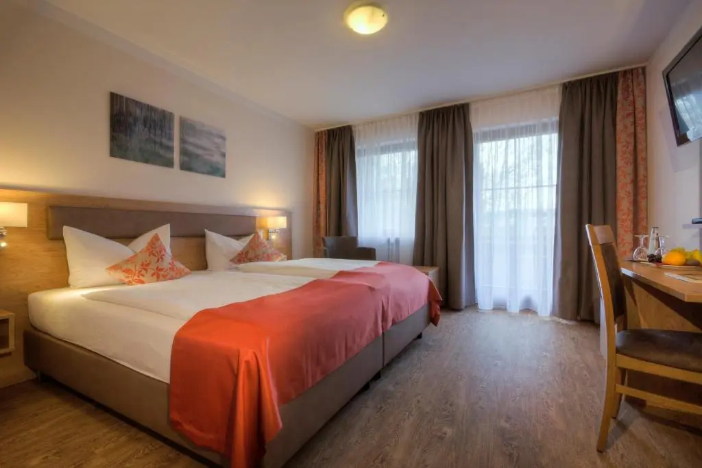 Superior Double room (full double bed)