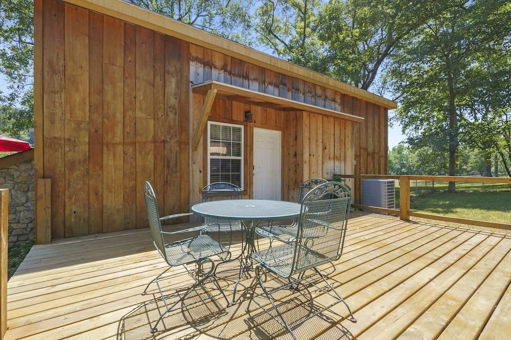 Bluff Cabin